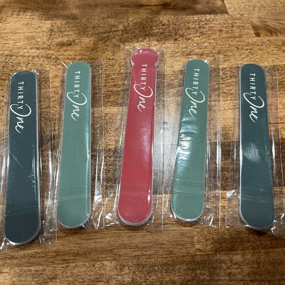 Thirty-One Gifts Nail File Set of 5 - Picture 2 of 3